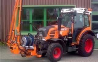 BERTSCHE Gießarm GA2012 Traktor-Frontanbau;