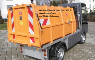 Leichtmüllverdichter Bertsche auf Elektrofahrzeug