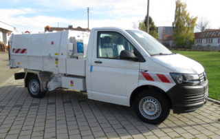 Volkswagen Transporter mit Bertsche Leichtmüllverdichter